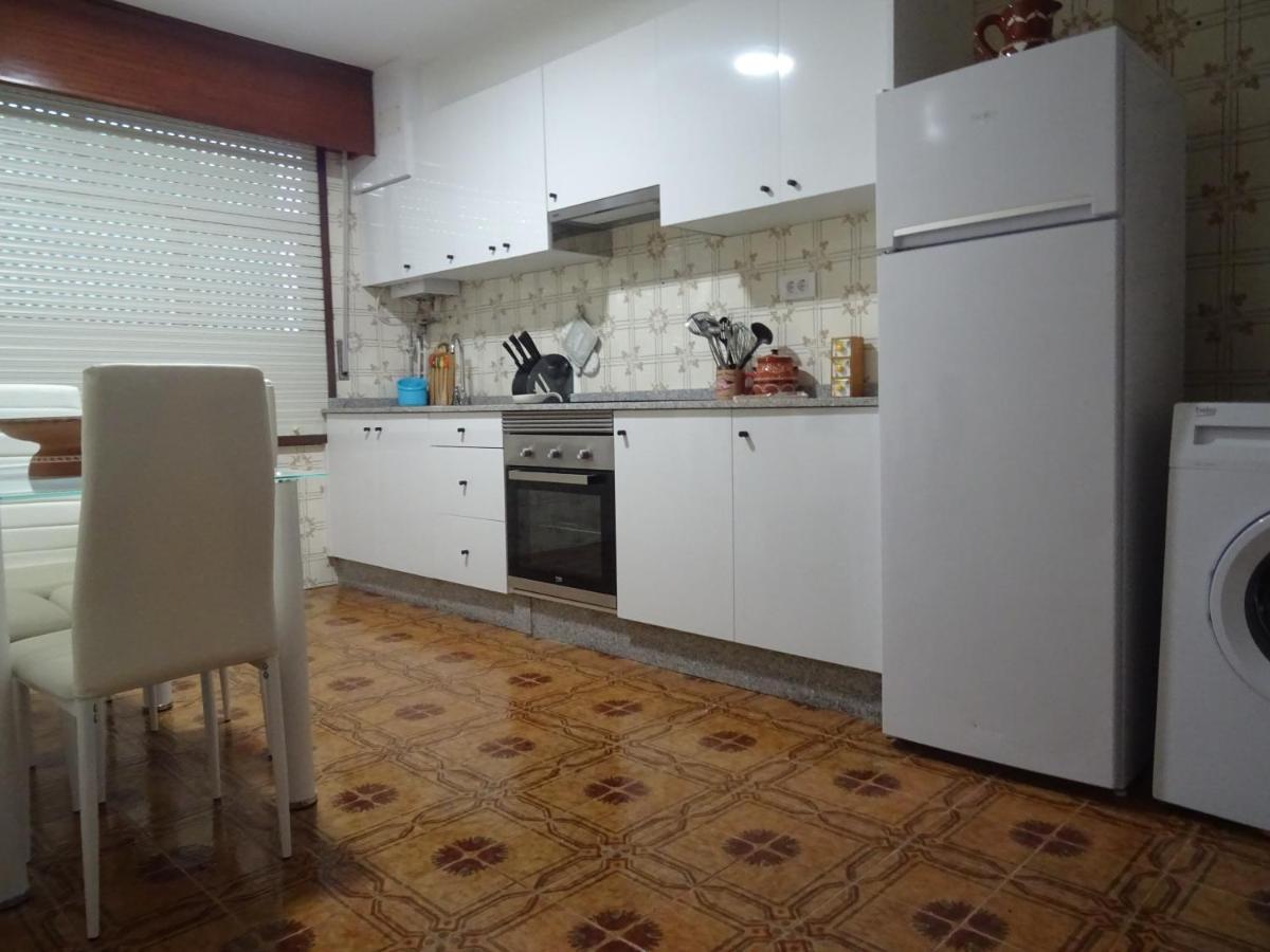 Piso En Centro Urbano De Puentedeume Con Terraza Apartment Exterior foto